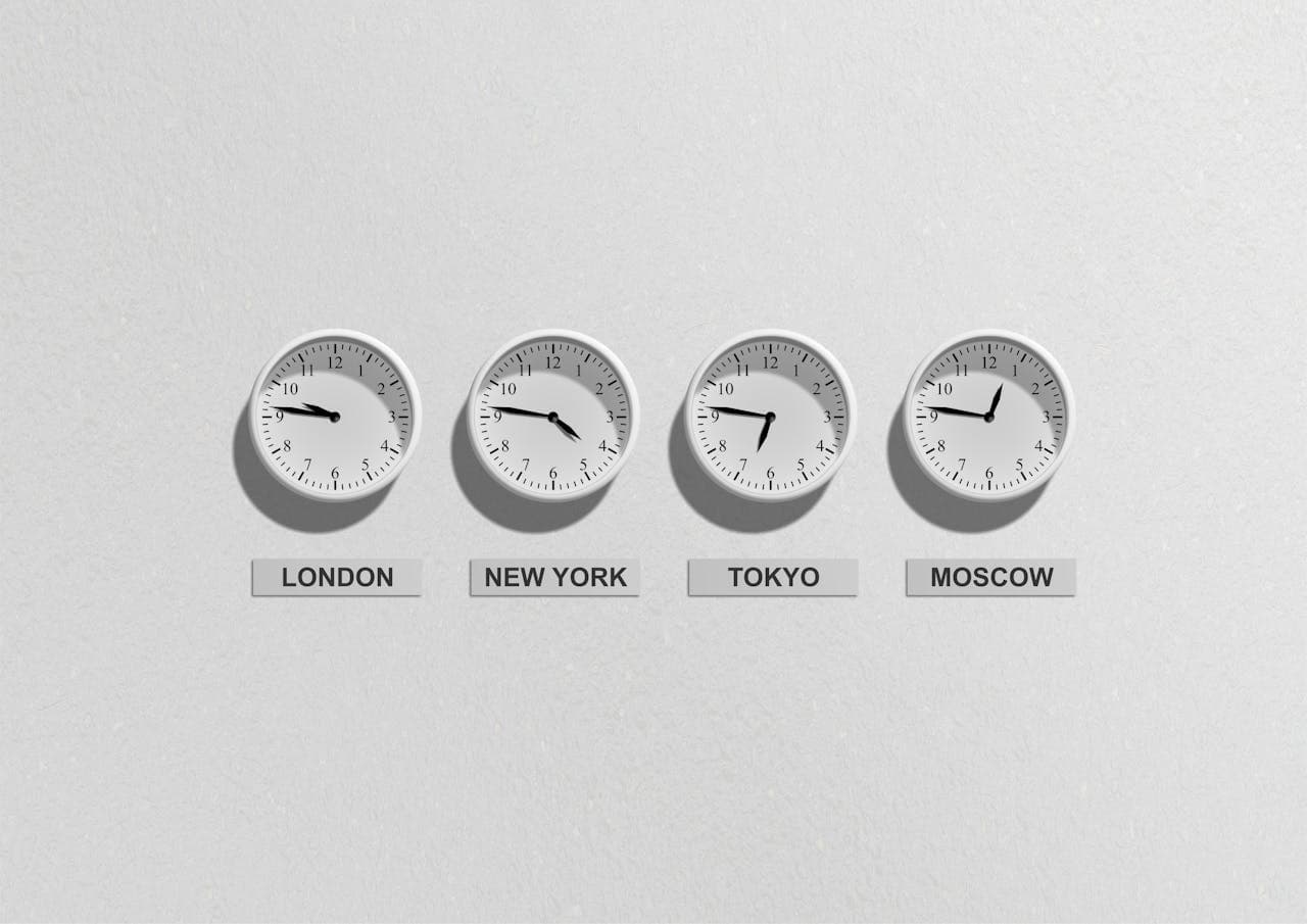A row of clocks showing the time in London, New York, Tokyo and Moscow